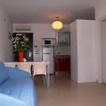 Comfortable Sea-front Flat Apartment *