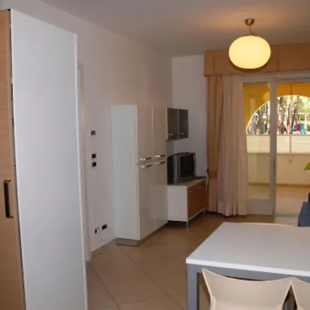Comfortable Sea-front Flat Apartment