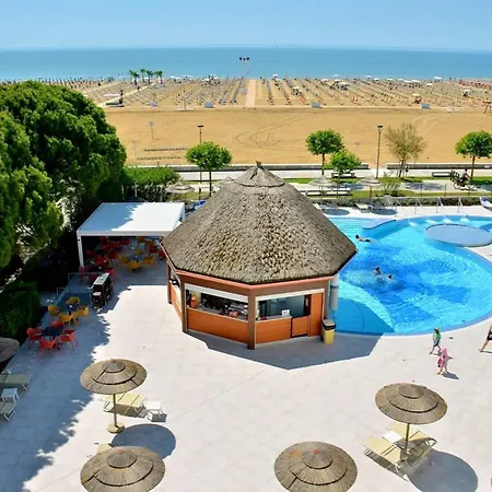 Comfortable Sea-front Flat *
