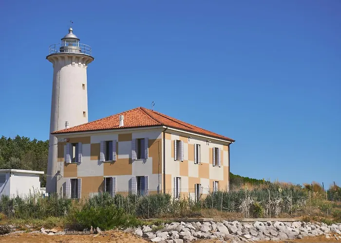 Comfortable Sea-front Flat Appartamento